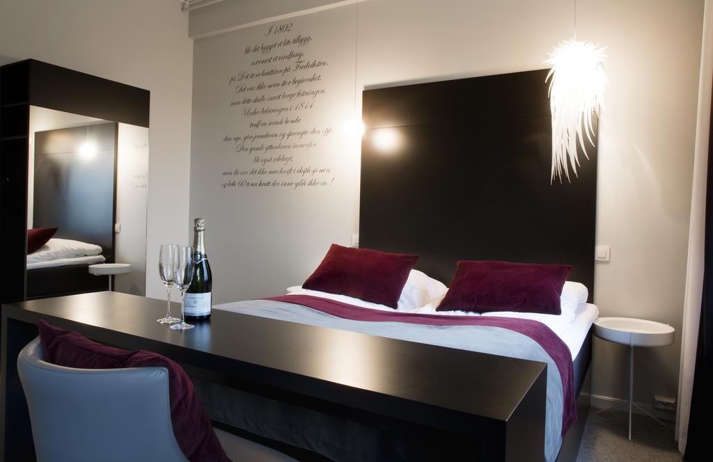 Fredriksten Hotell ハルデン エクステリア 写真