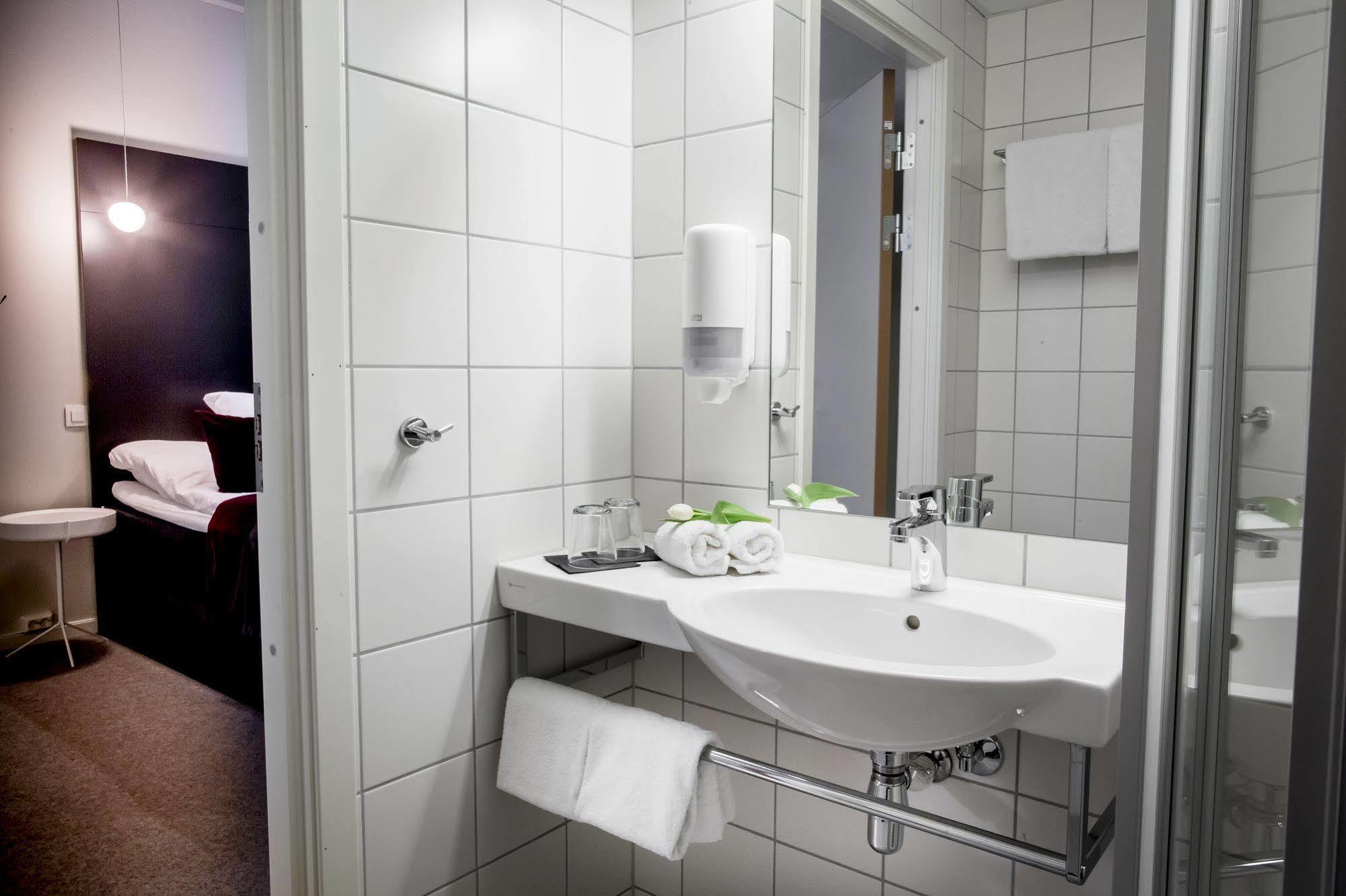 Fredriksten Hotell ハルデン エクステリア 写真